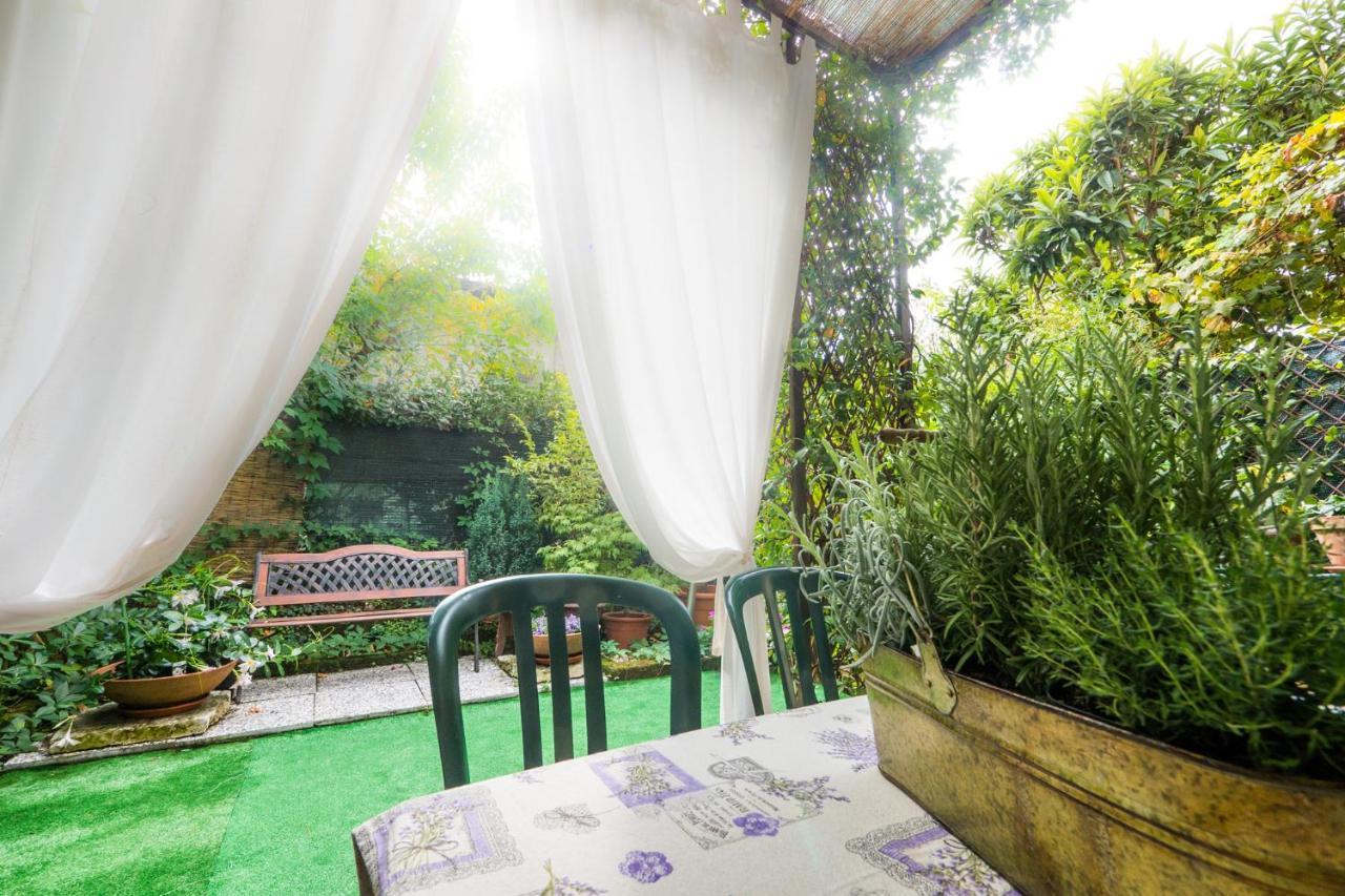 Garden Sweet House Desenzano Appartement Desenzano del Garda Buitenkant foto
