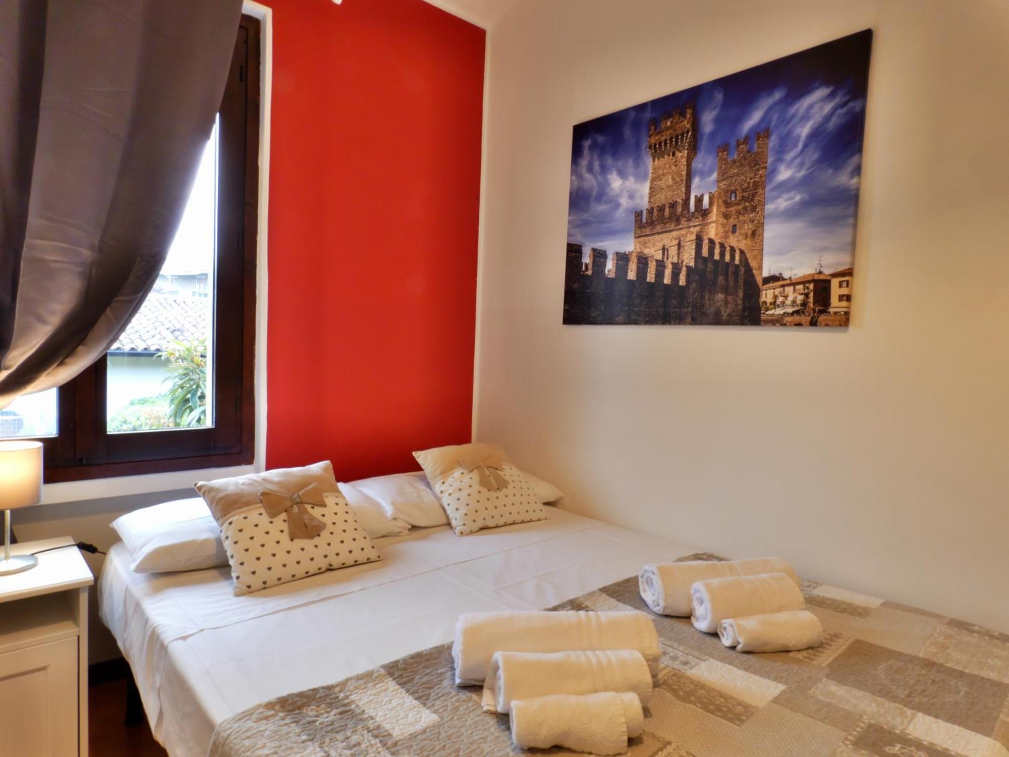 Garden Sweet House Desenzano Appartement Desenzano del Garda Buitenkant foto