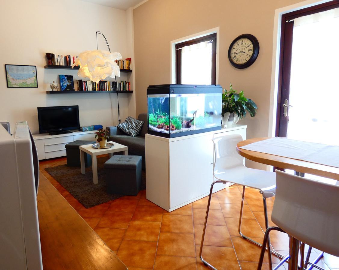 Garden Sweet House Desenzano Appartement Desenzano del Garda Buitenkant foto