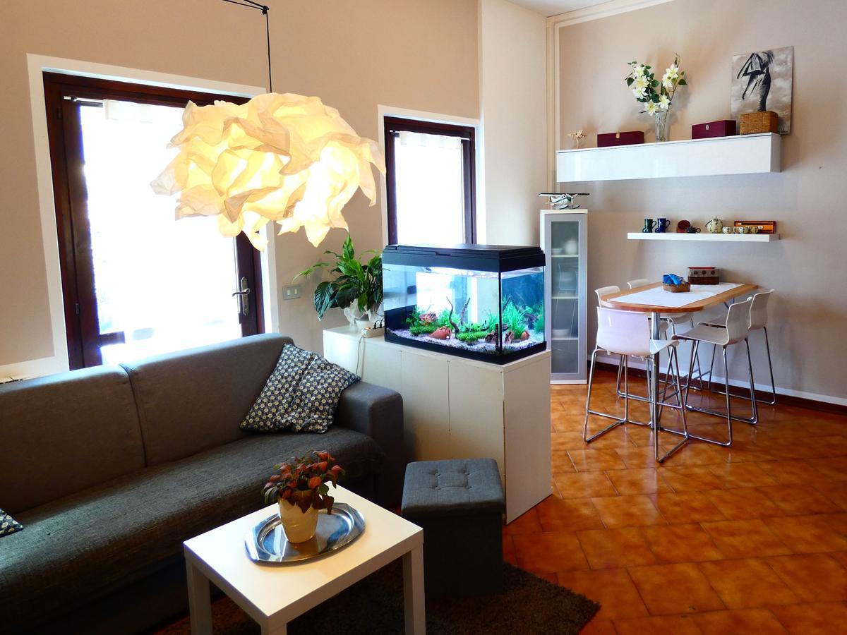 Garden Sweet House Desenzano Appartement Desenzano del Garda Buitenkant foto